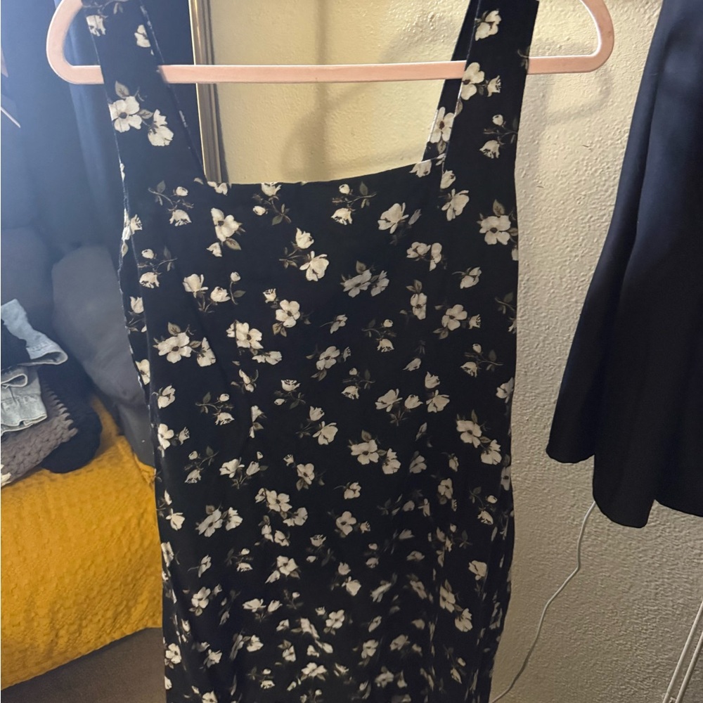 Old Navy Black and White Floral Midi Dress